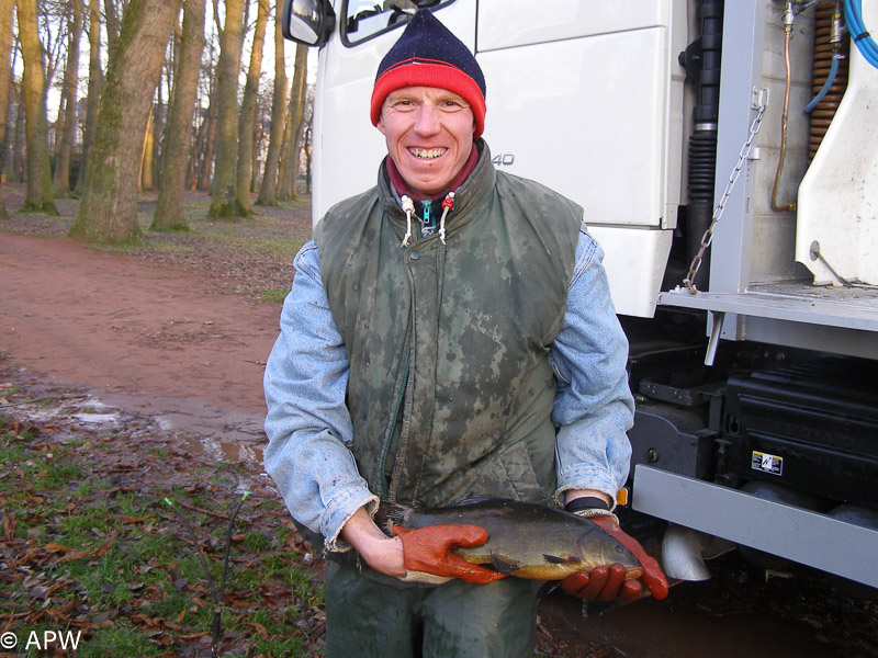 Didier lors du rempoissonnement, 2007-12